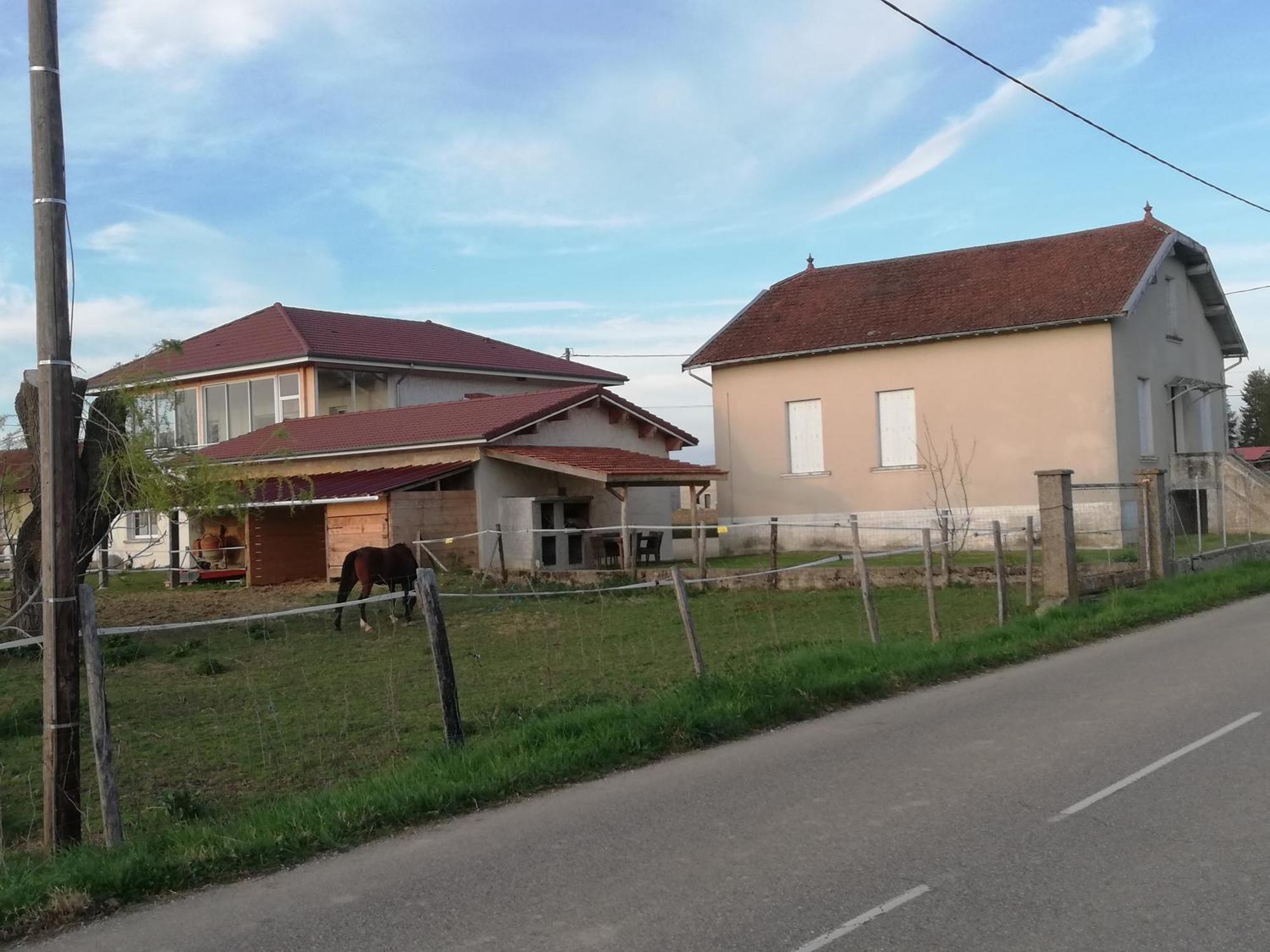 Maison De 100M2 Au Coeur D'Une Pension Equestre Les Sabots De Nina Marcollin Exterior photo